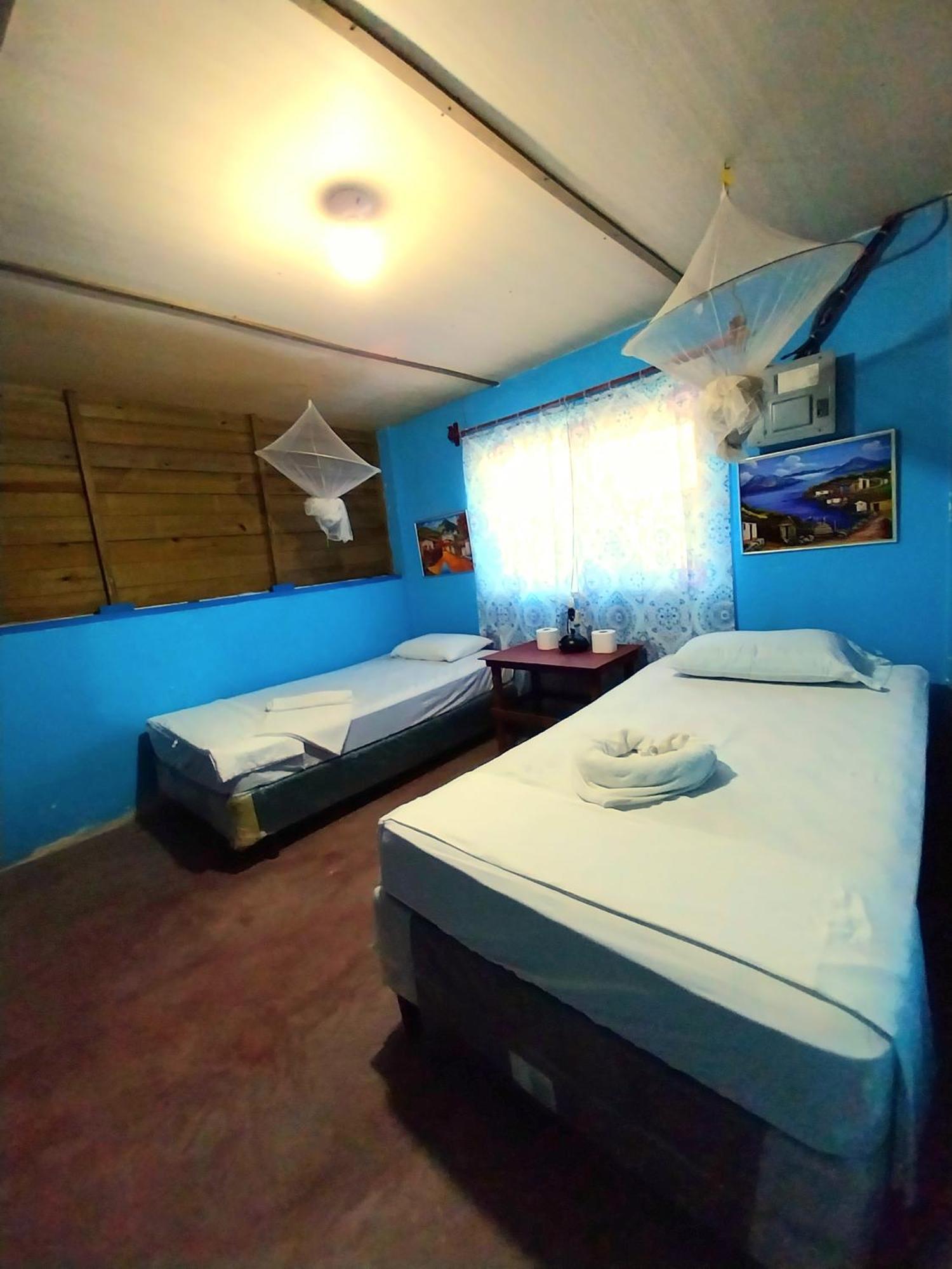 Bedrooms Where Charlie Эль-Паредон-Буэна-Виста Экстерьер фото
